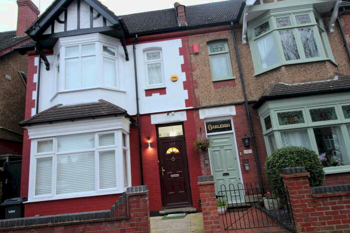 1 Bedroom Property To Rent In Lovely Room Tennyson Road House Share, LU1