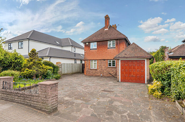 3 Bedroom Detached House For Sale In Crofton Lane, Orpington, BR5