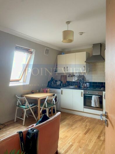2 Bedroom Flat To Rent In Green Lanes, London, N16