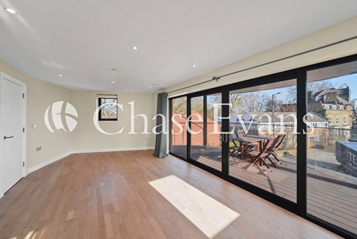 2 Bedroom Flat For Sale In Cape Apartments, Rotherhithe New Road, Surrey Quays, London, SE16