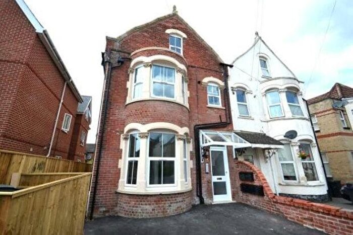 1 Bedroom Flat To Rent In Drummond Road, Bournemouth, BH1