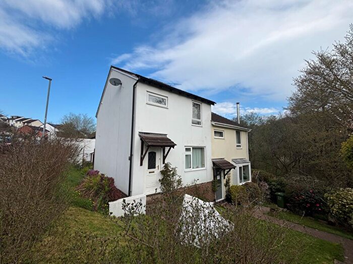 4 Bedroom House To Rent In Collins Road, Pennsylvania, EX4