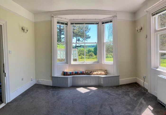 1 Bedroom Flat To Rent In The Street, Hartlip, Sittingbourne, ME9