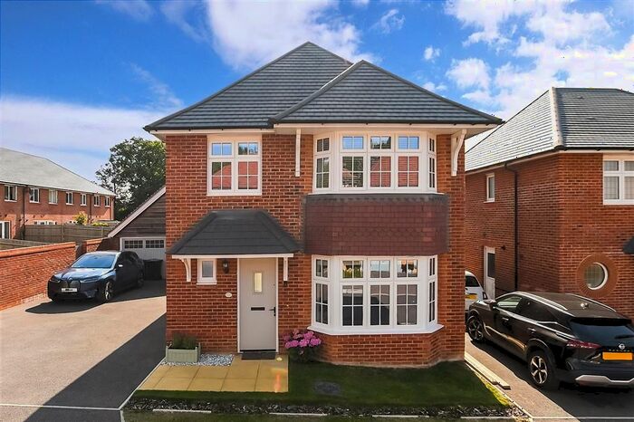 4 Bedroom Detached House For Sale In Campbell Mead, Haywards Heath, West Sussex, RH17