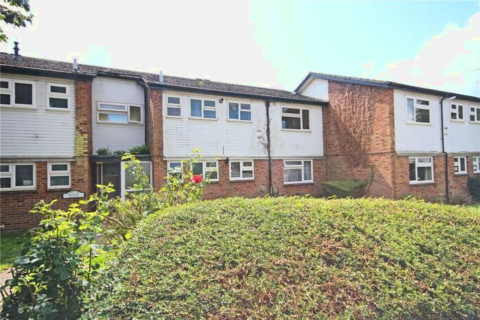 2 Bedroom Flat To Rent In Stephens Way, Redbourn, St. Albans, Hertfordshire, AL3