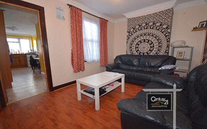 3 Bedroom Terraced House To Rent In |Ref: |, Earls Road, Southampton, SO14