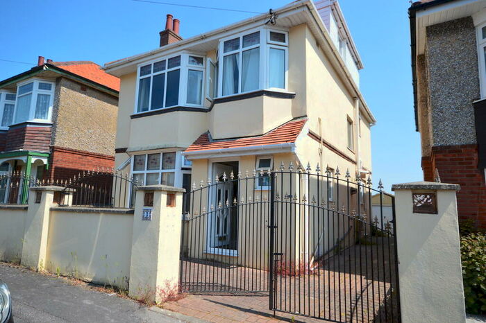 1 Bedroom Detached House To Rent In Lystra Road, Moordown, BH9