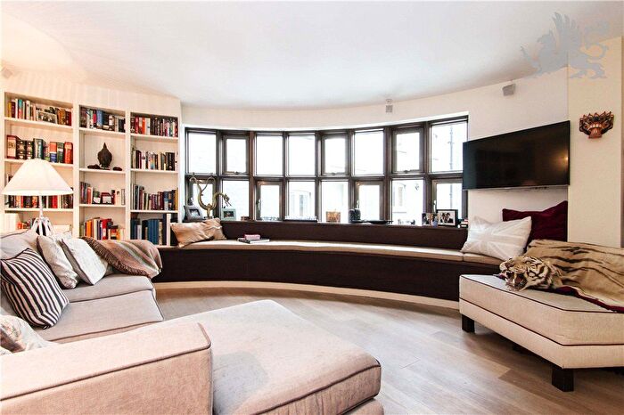 2 Bedroom Flat To Rent In Clink Street, London, SE1