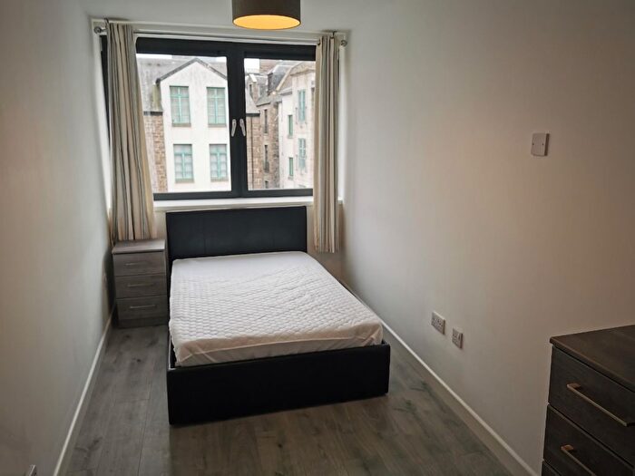 2 Bedroom Flat To Rent In Castle Street, City Centre, Dundee, DD1