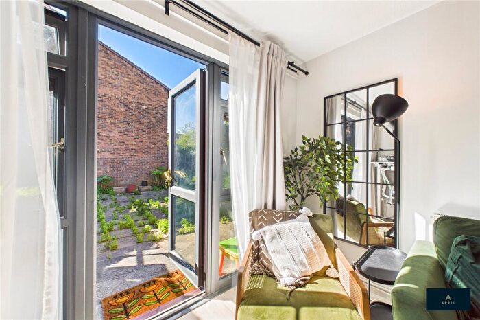 1 Bedroom Apartment To Rent In Cookes Close, London, E11