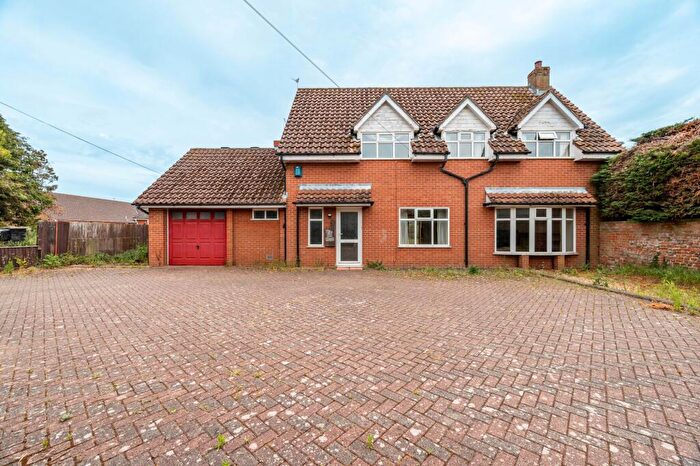 4 Bedroom Detached House For Sale In Chapel Road, Mutford, NR34