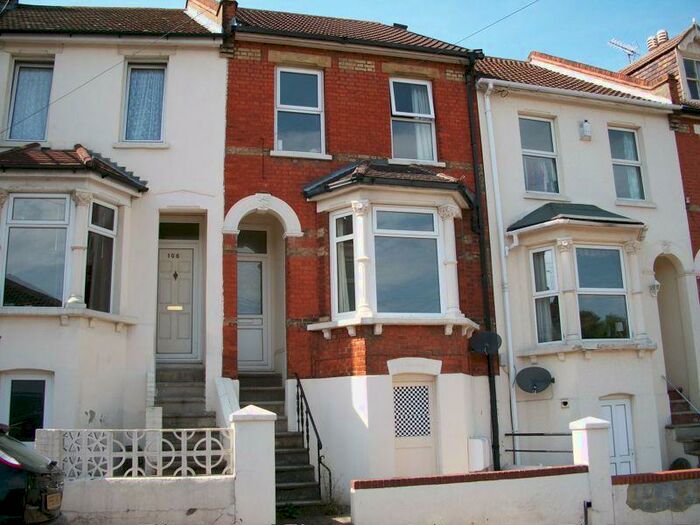 1 Bedroom Detached House To Rent In Rochester Street, Chatham, ME4