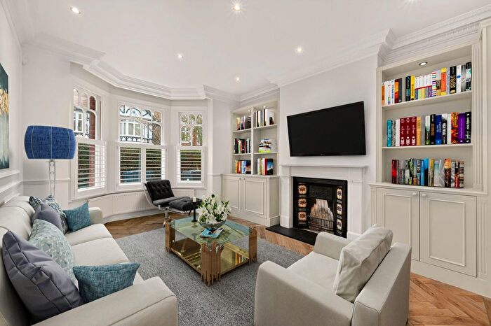 4 Bedroom Terraced House To Rent In Rusthall Avenue, Bedford Park, W4