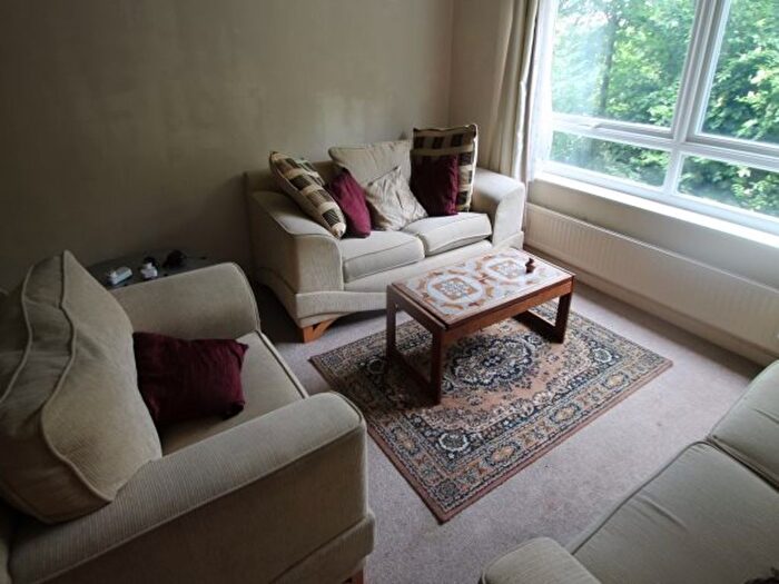 2 Bedroom Semi-Detached House To Rent In Welton Court, Leeds, LS6