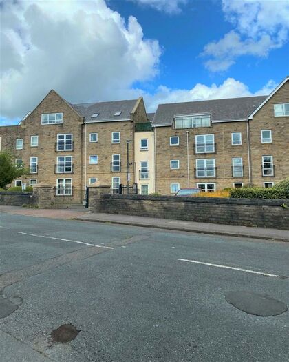 2 Bedroom Apartment To Rent In Regent Court, Albert Promenade, Halifax, HX3