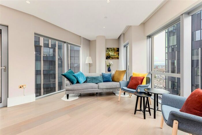 2 Bedroom Flat To Rent In Cutter Lane, London, SE10