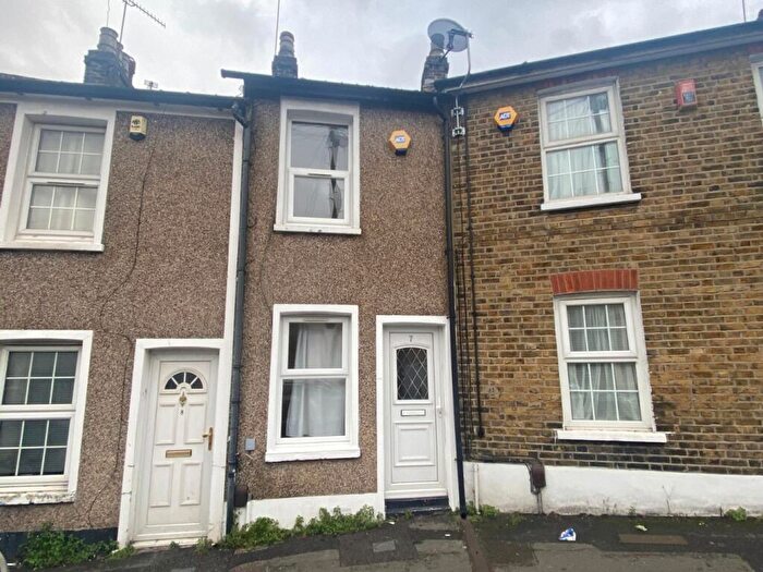 2 Bedroom Terraced House To Rent In Empress Road, Gravesend, Kent, DA12