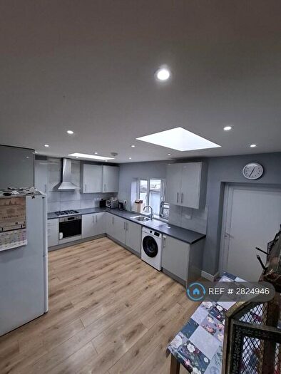 6 Bedroom Semi-Detached House To Rent In Chapman Crescent, Harrow, HA3