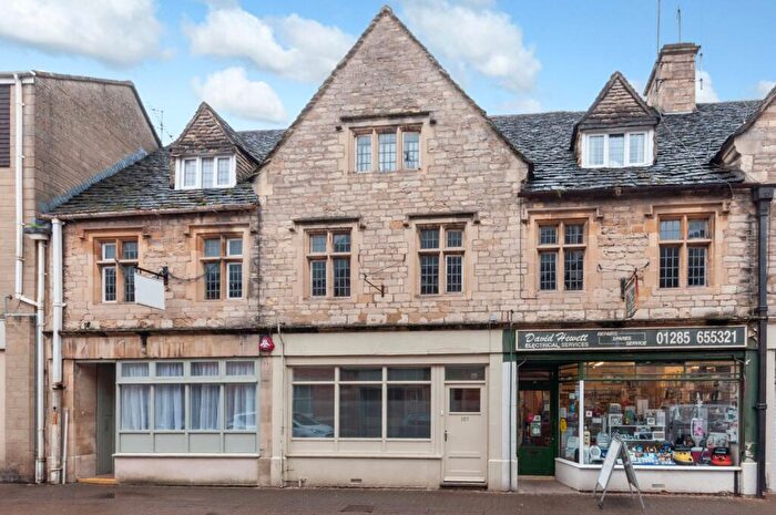 1 Bedroom Flat To Rent In Cricklade Street, Cirencester, GL7