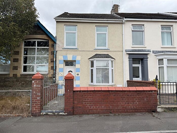 2 Bedroom Terraced House For Sale In Lakefield Road, Llanelli, SA15