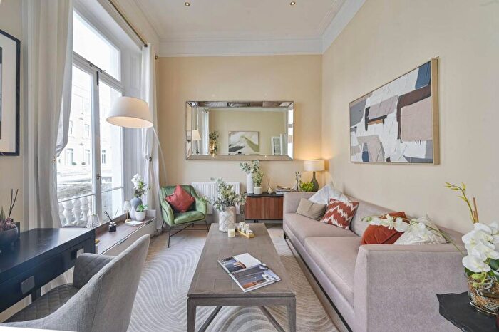 1 Bedroom Flat To Rent In Harcourt Terrace, Chelsea, London, SW10