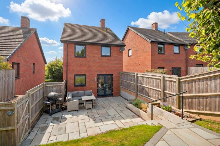 3 Bedroom Detached House For Sale In Oak Close, Bickington, Barnstaple, Devon, EX31