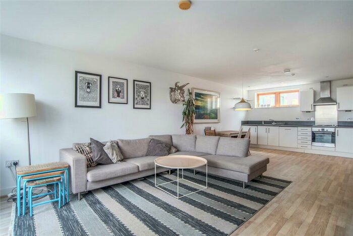 2 Bedroom Apartment To Rent In Meath Crescent, Bethnal Green, London, E2