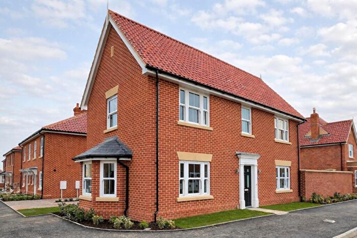 3 Bedroom Detached House For Sale In Long Road, Lawford, CO11