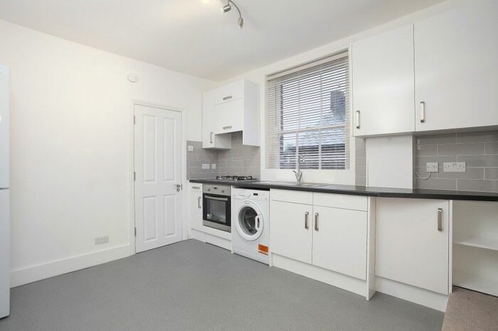 1 Bedroom Terraced House To Rent In Putney Bridge Road, Putney Bridge, London, SW15