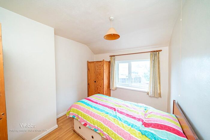 3 Bedroom Terraced House For Sale In Flaxhall Street, Walsall, WS2
