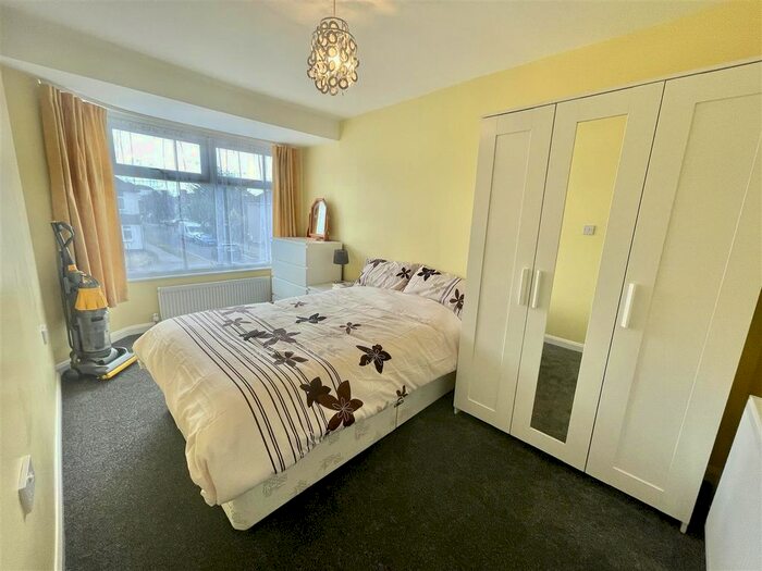 1 Bedroom Flat To Rent In Roxeth Green Avenue, South Harrow, Harrow, HA2