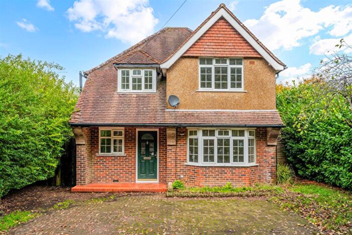 3 Bedroom Detached House For Sale In Green Lane, Lower Kingswood, Surrey, KT20