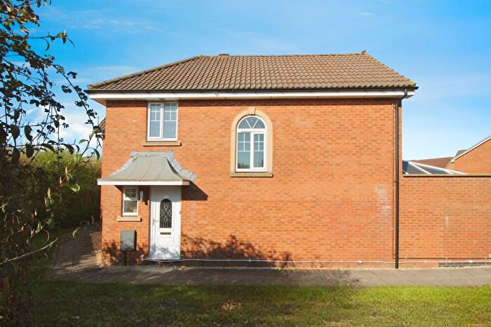 3 Bedroom End Of Terrace House To Rent In Shipley Drive, Swindon, SN25
