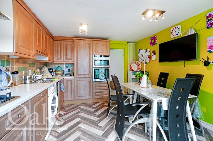 3 Bedroom Terraced House For Sale In Caernarvon Close, Mitcham, CR4