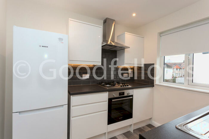 2 Bedroom Apartment To Rent In Stonecot Hill, Sutton, SM3