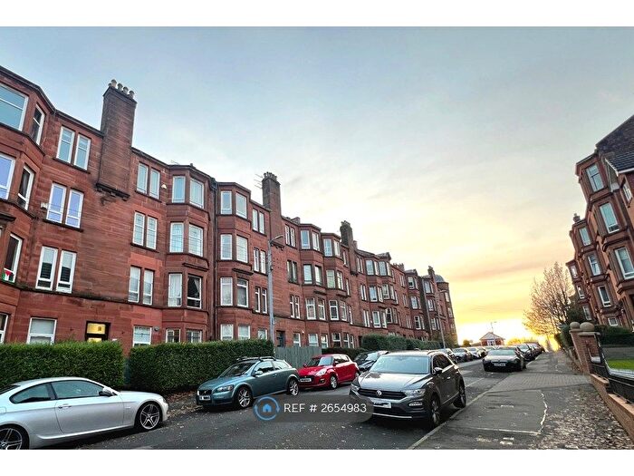 2 Bedroom Flat To Rent In Golfhill Drive, Glasgow, G31