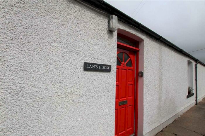 2 Bedroom Cottage For Sale In Lephenstrath Cottage, Southend, PA28