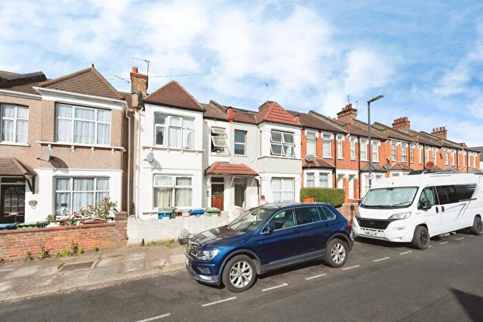 2 Bedroom House For Sale In Aberdeen Road, Harrow, HA3