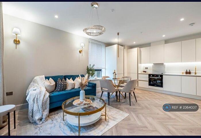 1 Bedroom Flat To Rent In Hatfield Road, St Albans, AL1