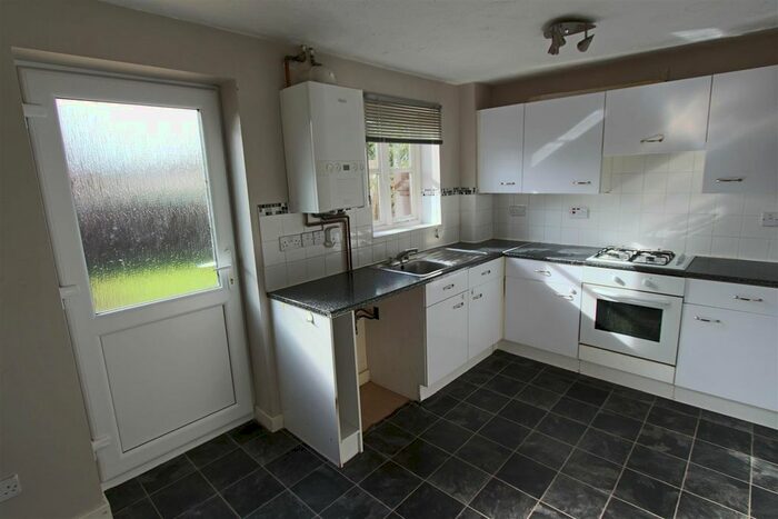 2 Bedroom Semi-Detached House To Rent In Laburnum Crescent, Kettering, NN16