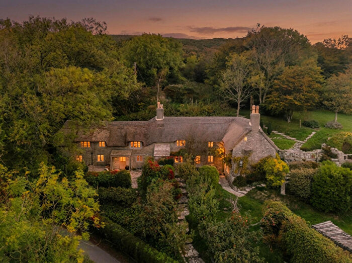 4 Bedroom Detached House For Sale In Cocknowle, Dorset, BH20