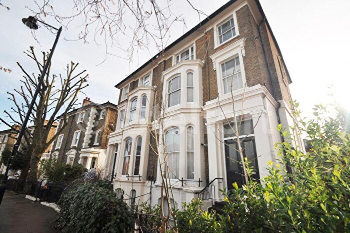 3 Bedroom Flat To Rent In St. John's Grove, London, N19
