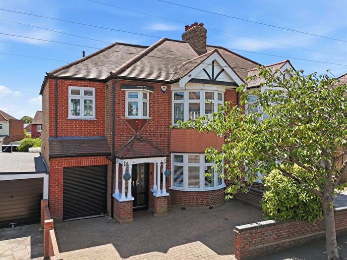 4 Bedroom Semi-Detached House For Sale In Ashmour Gardens, Romford, RM1