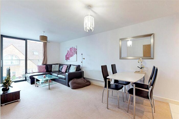 1 Bedroom Flat To Rent In Needleman Street, Needleman Street, SE16