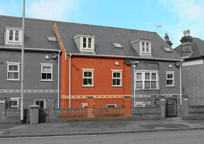 3 Bedroom Town House To Rent In Parklands, Hadleigh Road, IP2