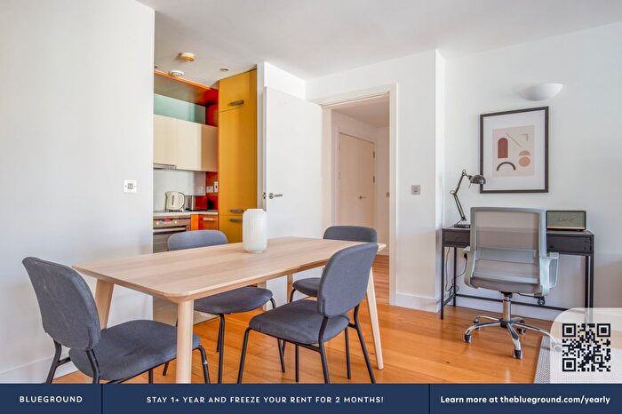 3 Bedroom Flat To Rent In King's Cross, London, N1