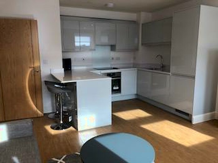 1 Bedroom Flat To Rent In Crest View Drive, Petts Wood, BR5