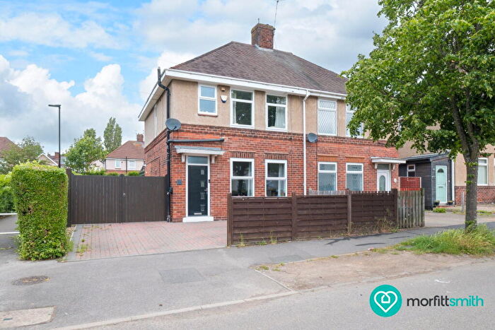 3 Bedroom Semi-Detached House For Sale In Findon Road, Wisewood, Sheffield, S6