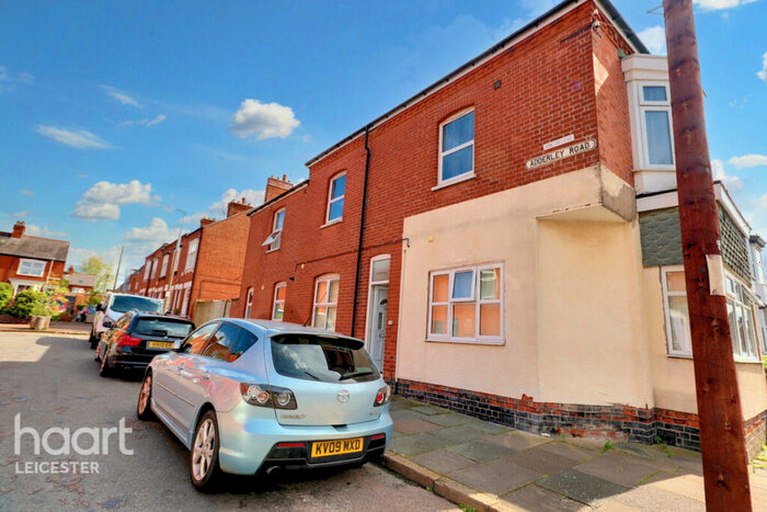 6 Bedroom End Of Terrace House For Sale In Lorne Road, Leicester, LE2