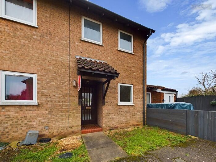 2 Bedroom End Of Terrace House For Sale In Rasen Court, Peterborough, PE1
